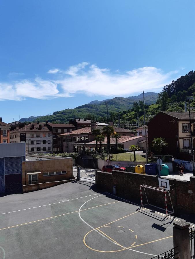 Bonito Apartamento Céntrico y Luminoso Pola de Lena Esterno foto