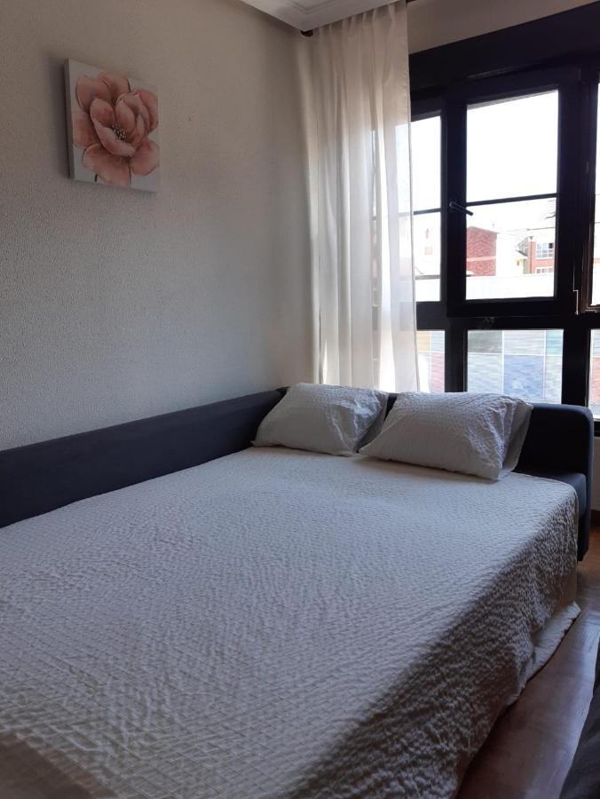 Bonito Apartamento Céntrico y Luminoso Pola de Lena Esterno foto